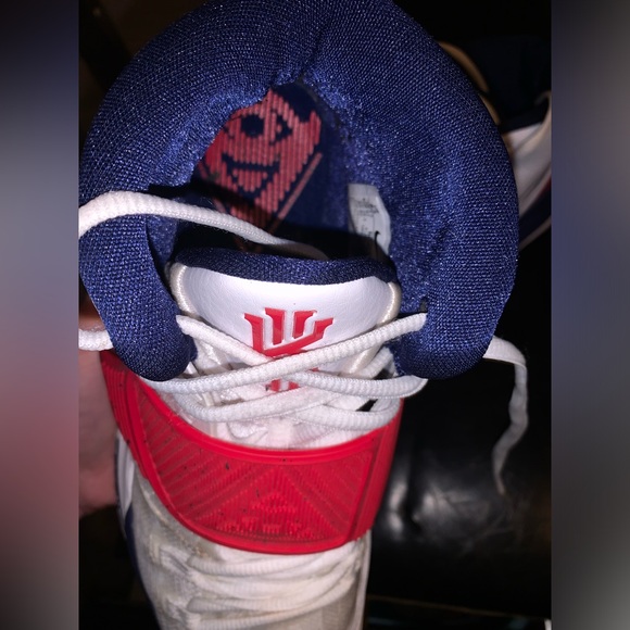 kyrie 6's - mens size 8.5 - Picture 2 of 3